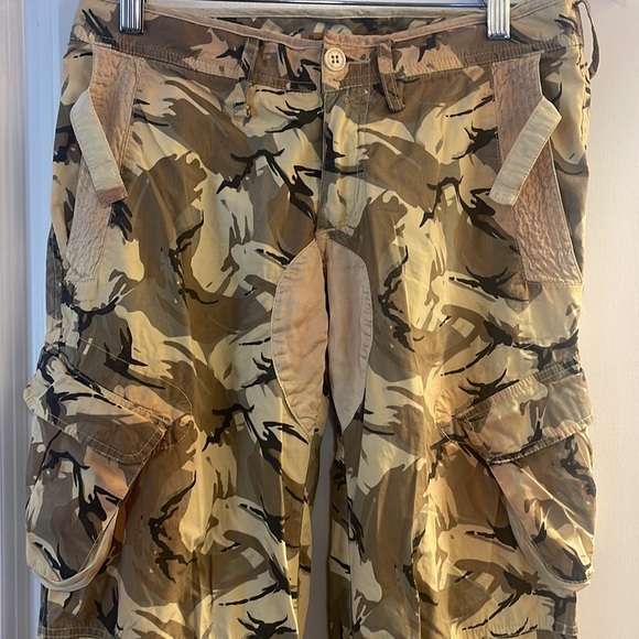 Bomb Boogie size 1 small camouflage, button pants - Picture 2 of 4